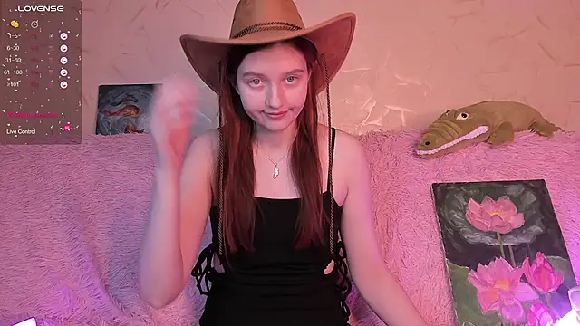 Ksuhesa online show from March 3, 1:20 pm