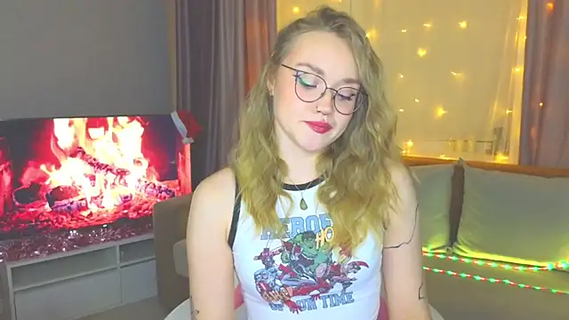 Aurora Golden1 online show from January 6, 7:35 pm