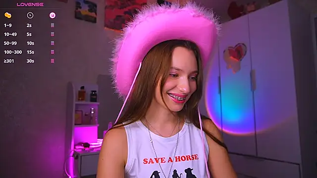 Snapshot of soffy__kisss chatting on November 30, 6:12 pm soffy kisss online show from November 30, 6:12 pm