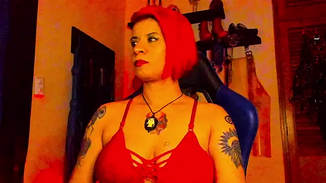 Snapshot of DominatrixBlue chatting on January 20, 2:03 pm DominatrixBlue online show from January 20, 2:03 pm