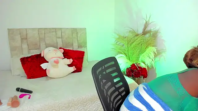 Snapshot of Ananya_Kay01 chatting on March 19, 1:54 am Ananya Kay01 online show from March 19, 1:54 am