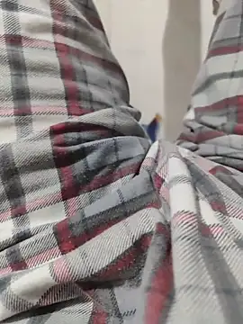 Snapshot of ertance40 chatting on November 22, 8:52 pm ertance40 online show from November 22, 8:52 pm