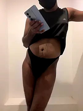 Snapshot of Bluelover0812 chatting on December 4, 12:08 am Bluelover0812 online show from December 4, 12:08 am