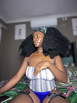 Candy-Heart online show from February 13, 7:37 am