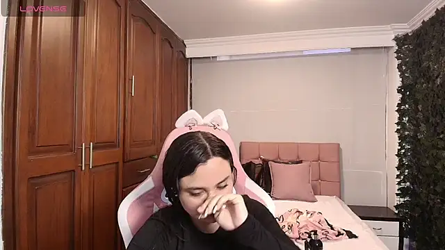 emmars  online show from January 9, 10:22 pm