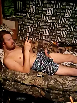 Snapshot of hothippie420 chatting on January 8, 6:41 am hothippie420 online show from January 8, 6:41 am