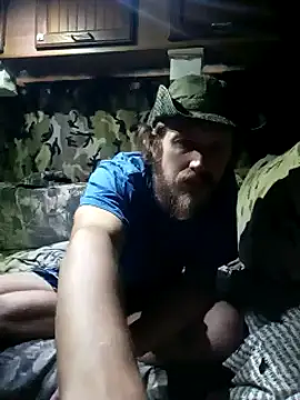 Snapshot of hothippie420 chatting on November 16, 10:15 pm hothippie420 online show from November 16, 10:15 pm