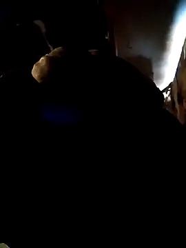 Snapshot of hothippie420 chatting on November 29, 4:43 pm hothippie420 online show from November 29, 4:43 pm