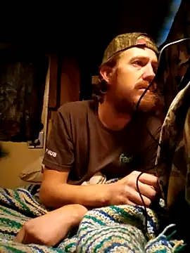 Snapshot of hothippie420 chatting on November 30, 2:32 pm hothippie420 online show from November 30, 2:32 pm