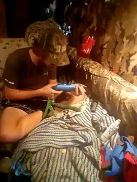 Snapshot of hothippie420 chatting on December 3, 6:50 pm hothippie420 online show from December 3, 6:50 pm