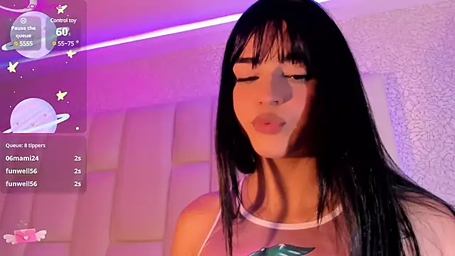 Summer walkerr online show from January 30, 6:43 pm