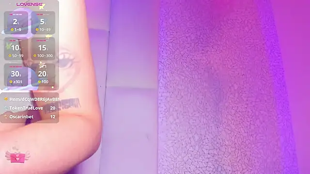 Summer walkerr online show from February 16, 3:48 pm