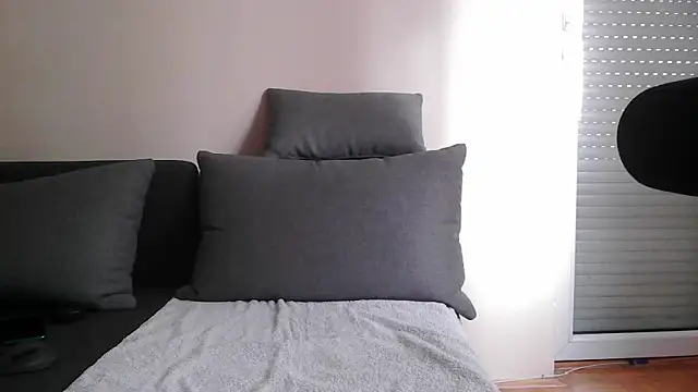 Snapshot of DickStaza chatting on November 17, 12:44 pm DickStaza online show from November 17, 12:44 pm