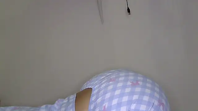 Snapshot of Paisleehaze chatting on October 29, 11:50 pm Paisleehaze online show from October 29, 11:50 pm