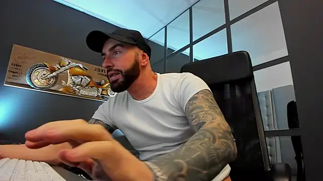 AronGrant online show from February 7, 9:37 am