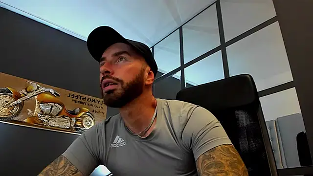 AronGrant online show from September 28, 9:03 am