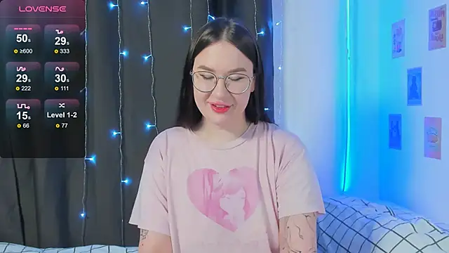 Snapshot of MyNameIsLilith chatting on January 3, 6:14 pm MyNameIsLilith online show from January 3, 6:14 pm