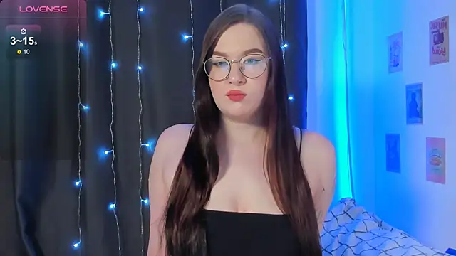 Snapshot of MyNameIsLilith chatting on January 21, 4:32 am MyNameIsLilith online show from January 21, 4:32 am