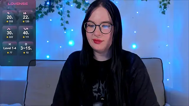 Snapshot of MyNameIsLilith chatting on March 18, 2:15 pm MyNameIsLilith online show from March 18, 2:15 pm