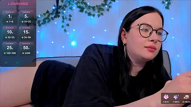 Snapshot of MyNameIsLilith chatting on March 18, 5:21 pm MyNameIsLilith online show from March 18, 5:21 pm