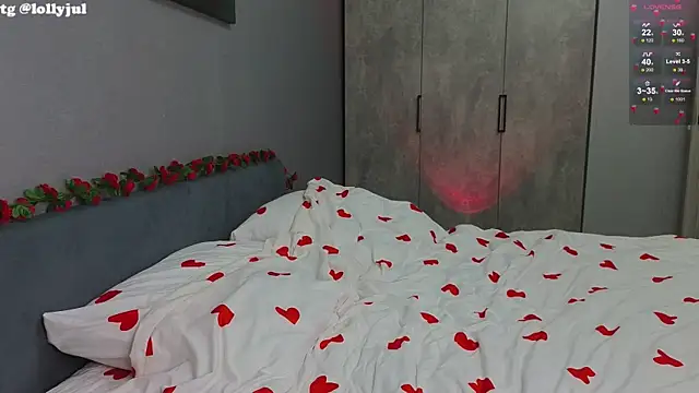 Snapshot of doll_lol_ chatting on February 23, 8:55 pm doll lol online show from February 23, 8:55 pm