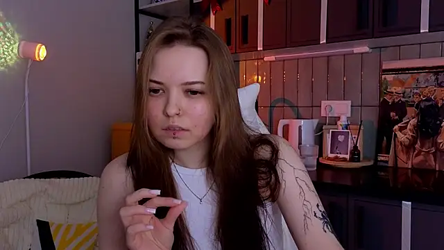 doll lol  online show from December 18, 6:03 pm