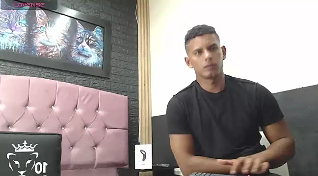 Chris Dick23 online show from February 26, 7:20 am