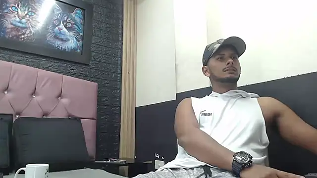 Chris Dick23 online show from October 16, 5:08 am