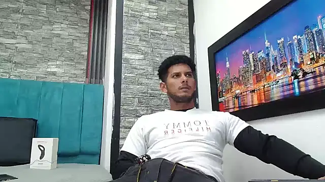 Chris Dick23 online show from January 11, 5:12 am