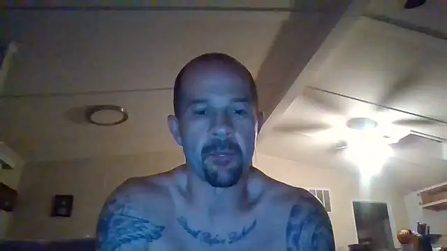Snapshot of Kinkster615 chatting on June 4, 1:00 am Kinkster615 online show from June 4, 1:00 am