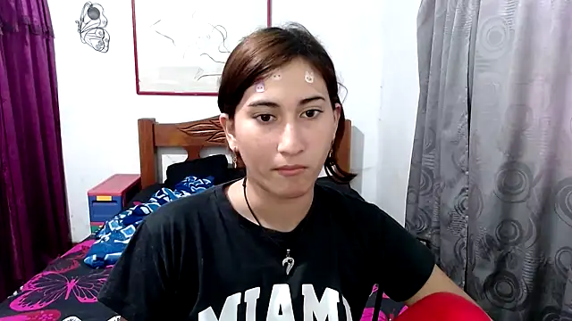 LadyMilk003 online show from October 20, 5:24 pm