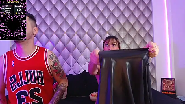 Snapshot of CoupleSwingerLatin chatting on February 5, 2:33 pm CoupleSwingerLatin online show from February 5, 2:33 pm