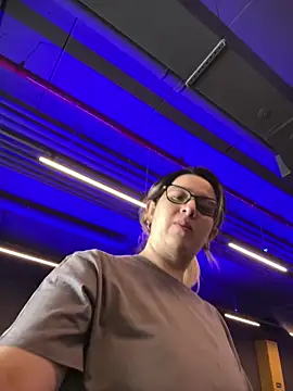 amooraaamoon online show from September 24, 1:36 pm