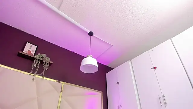 April bowie online show from October 3, 12:24 pm