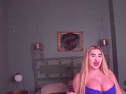 FerrariRedxBabestation online show from March 14, 9:10 pm