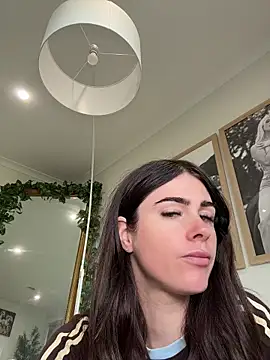 aus queen online show from May 2, 10:48 pm