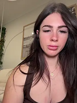aus queen online show from June 8, 10:32 pm