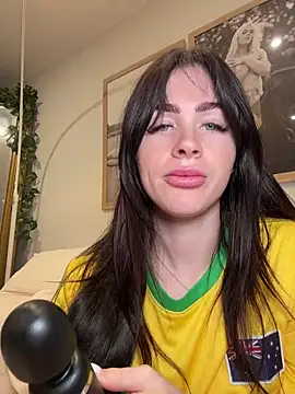aus queen online show from June 29, 9:59 pm