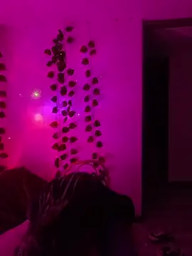 Snapshot of Hellen_dumont chatting on October 29, 2:25 am Hellen dumont online show from October 29, 2:25 am