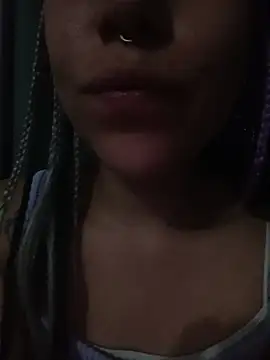 Snapshot of Hellen_dumont chatting on November 1, 2:13 am Hellen dumont online show from November 1, 2:13 am