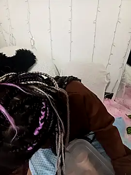 Snapshot of Hellen_dumont chatting on November 14, 12:26 pm Hellen dumont online show from November 14, 12:26 pm