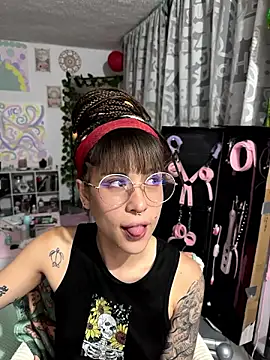 Snapshot of Hellen_dumont chatting on July 18, 2:16 am Hellen dumont online show from July 18, 2:16 am