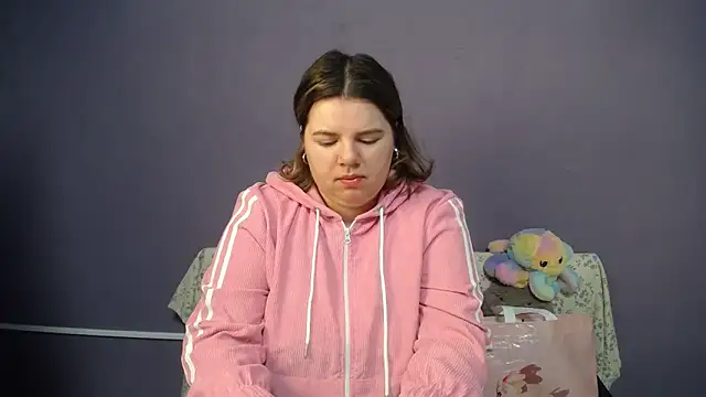 so shy online show from May 3, 7:03 am