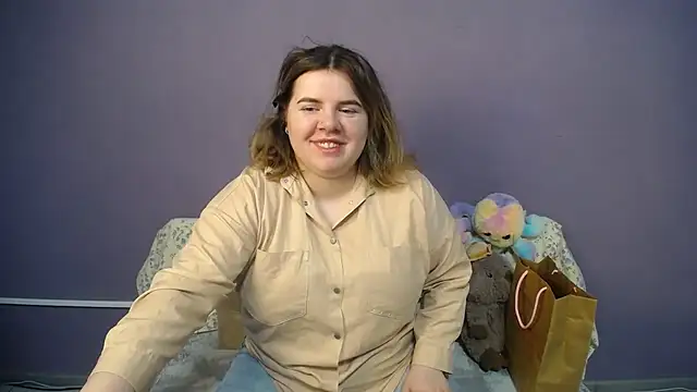 Snapshot of so_shy chatting on May 28, 6:21 am so shy online show from May 28, 6:21 am