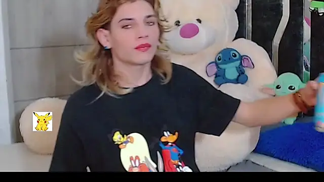 Snapshot of honey_skin chatting on December 19, 8:56 am honey skin online show from December 19, 8:56 am