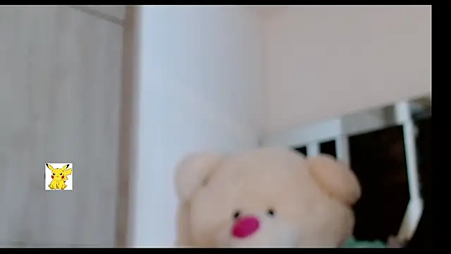 Snapshot of honey_skin chatting on March 15, 10:13 am honey skin online show from March 15, 10:13 am