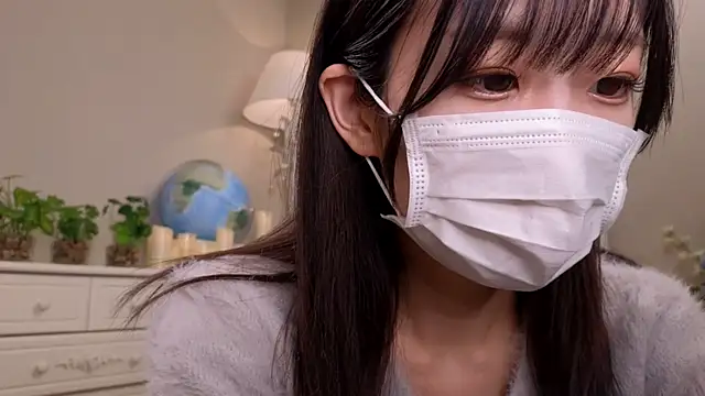 Snapshot of JP-ERENA chatting on December 19, 10:56 am JP-ERENA online show from December 19, 10:56 am