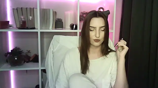 X Alisa online show from December 2, 7:20 pm