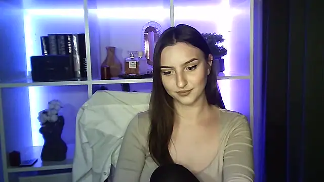 X Alisa online show from February 3, 7:52 pm