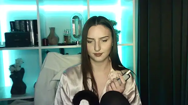 X Alisa online show from February 12, 7:20 pm